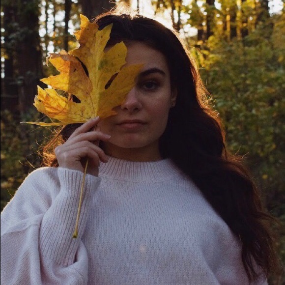 Meet your Posher, Ella - Picture 1 of 1